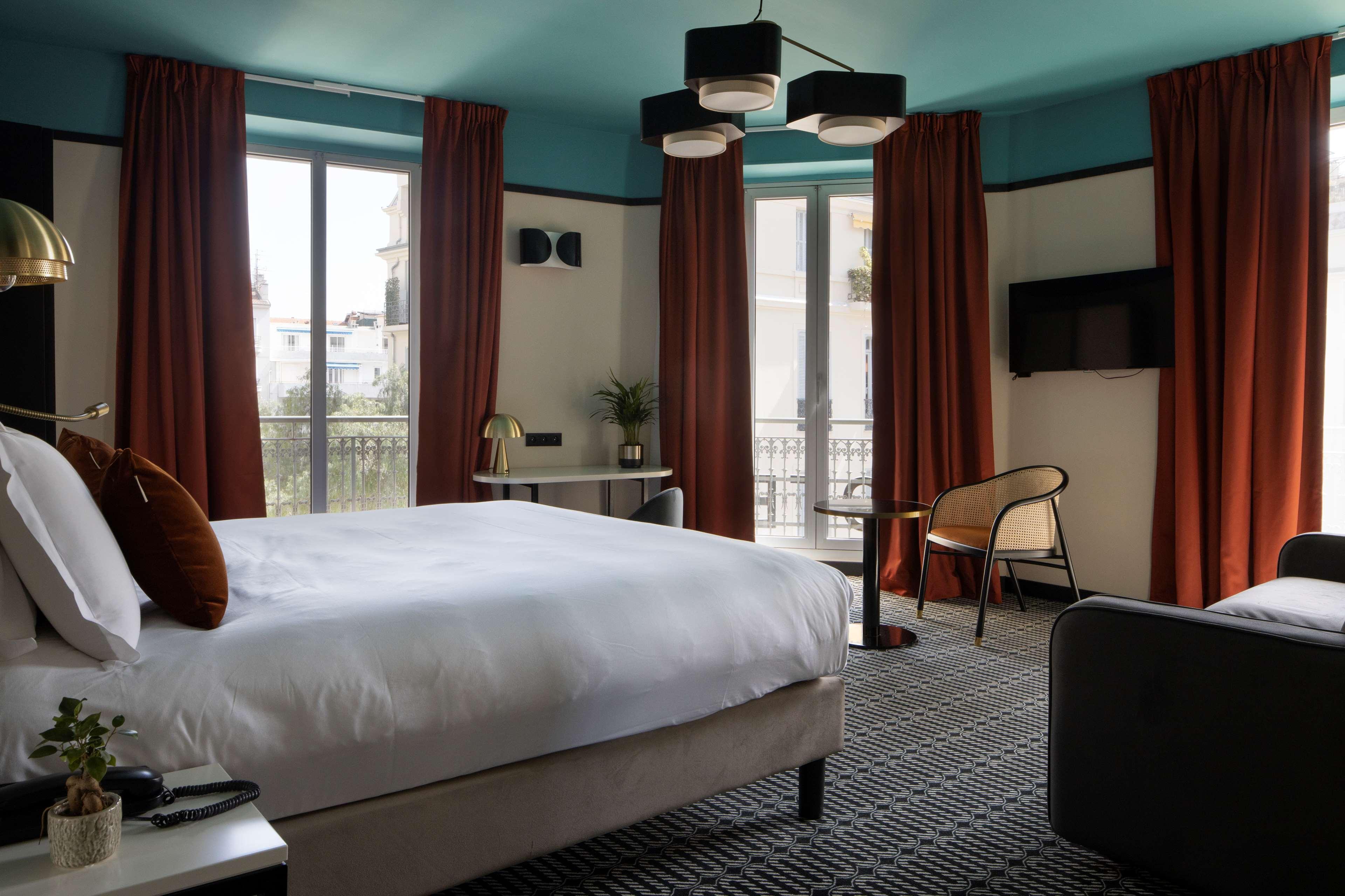 Western Premier Roosevelt 4*